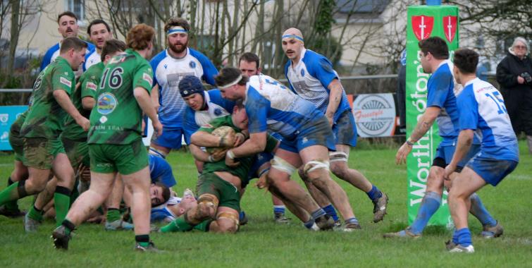 Great defence by The Blues. Picture William John